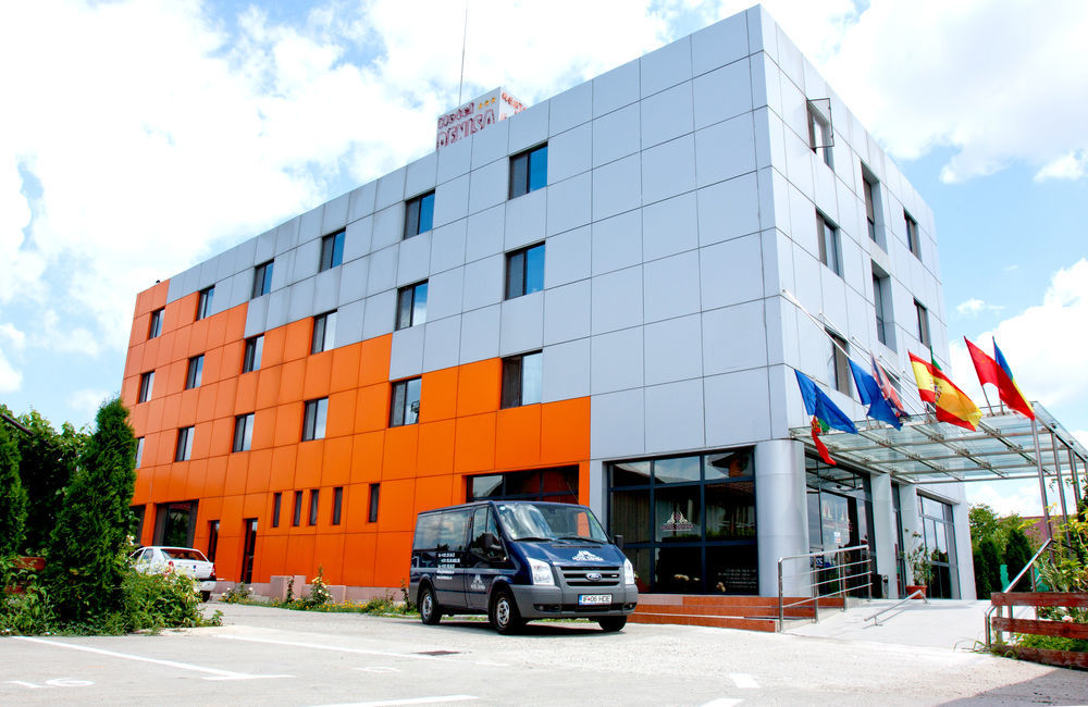 Denisa Hotel Otopeni Zewnętrze zdjęcie